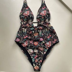 One piece swimsuit - Size 12